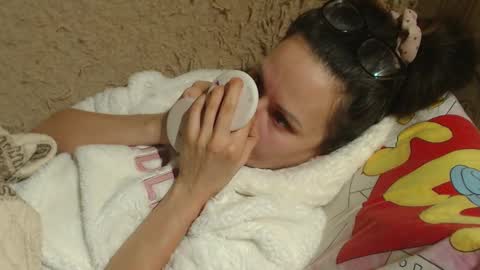 say meow and send tips  online show from January 25, 9:25 pm