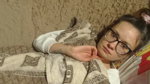 Snapshot of candylady136 chatting on January 27, 5:04 pm say meow and send tip online show from January 27, 5:04 pm