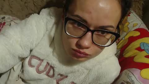 Snapshot of candylady136 chatting on February 11, 1:20 am say meow and send tip online show from February 11, 1:20 am