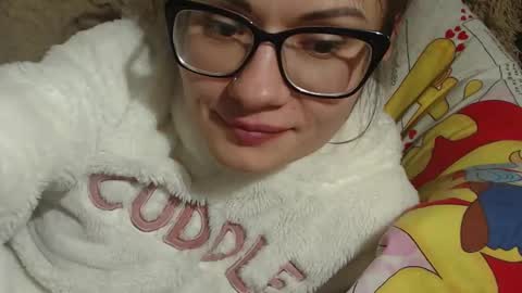 Snapshot of candylady136 chatting on February 18, 11:52 pm say meow and send tip online show from February 18, 11:52 pm