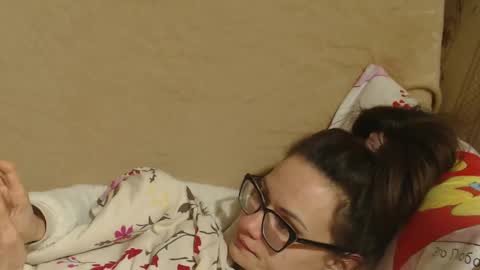 Snapshot of candylady136 chatting on March 4, 10:27 pm say meow and send tip online show from March 4, 10:27 pm