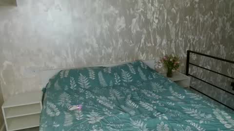 candymini online show from May 15, 5:53 pm