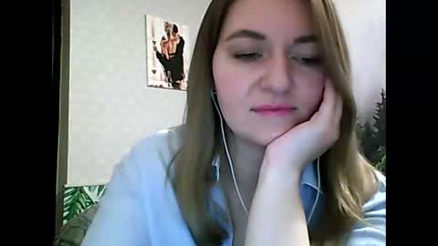 Snapshot of candyolime chatting on February 13, 9:17 pm Daisy online show from February 13, 9:17 pm