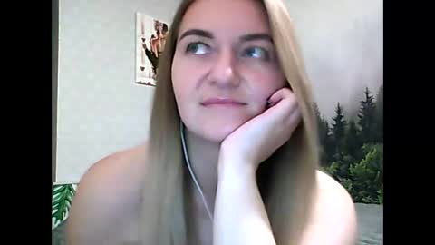 Snapshot of candyolime chatting on October 11, 8:40 pm Daisy online show from October 11, 8:40 pm