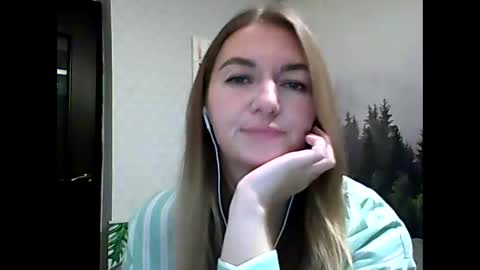 Snapshot of candyolime chatting on October 15, 8:53 pm Daisy online show from October 15, 8:53 pm