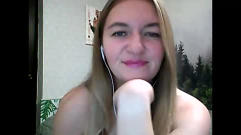 Snapshot of candyolime chatting on October 16, 10:11 pm Daisy online show from October 16, 10:11 pm