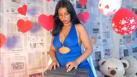 Snapshot of candys_victoria chatting on February 15, 3:42 am Candys Victoria online show from February 15, 3:42 am