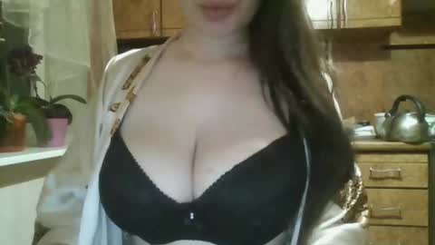 Snapshot of candyxdiamond chatting on May 15, 9:11 pm CandyXDiamond online show from May 15, 9:11 pm