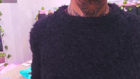 Snapshot of canela_osadaa_ chatting on October 8, 11:52 am Aura online show from October 8, 11:52 am