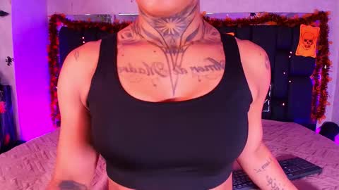 Snapshot of canela_osadaa_ chatting on October 11, 12:04 pm Aura online show from October 11, 12:04 pm