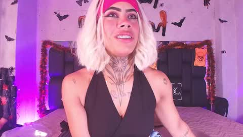 Snapshot of canela_osadaa_ chatting on October 16, 11:55 am Aura online show from October 16, 11:55 am