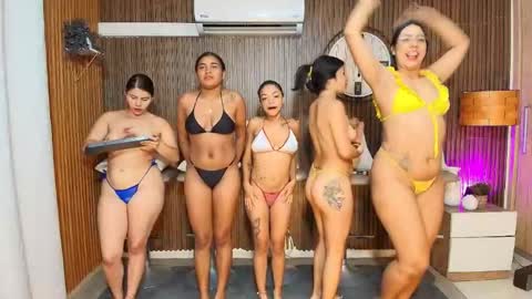 Sara online show from February 2, 11:14 pm