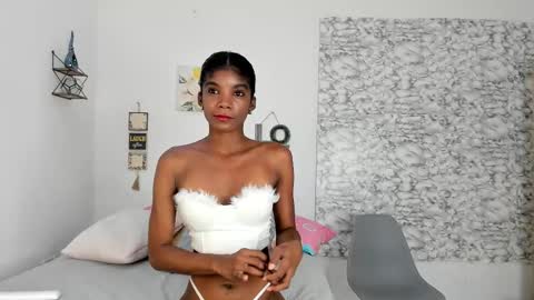 Snapshot of canhela1 chatting on November 21, 3:33 pm Canhela online show from November 21, 3:33 pm