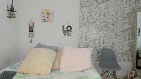 Canhela online show from March 17, 1:47 pm