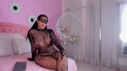 cannelasmith online show from October 1, 7:31 pm