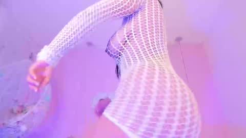 cannelasmith online show from October 3, 7:44 pm