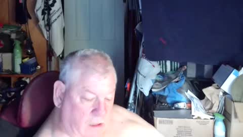 canoelicker69 online show from September 14, 12:59 pm