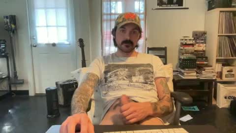 Snapshot of cantleavethehouse chatting on February 27, 8:09 pm cantleavethehouse online show from February 27, 8:09 pm