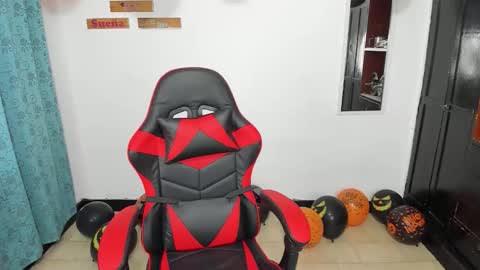 Snapshot of capitan_jones007 chatting on October 9, 12:14 pm jones online show from October 9, 12:14 pm