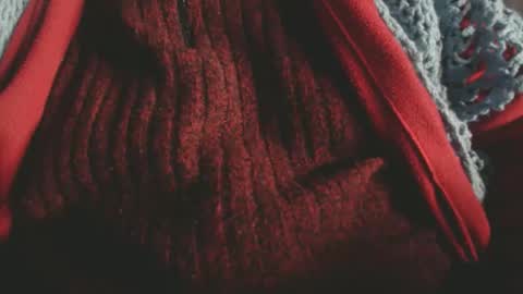 Snapshot of capitanfuturo44 chatting on October 14, 2:07 pm Cinzia ex regina online show from October 14, 2:07 pm