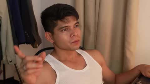 Snapshot of capizzi_ chatting on December 5, 4:53 am David Capizzi online show from December 5, 4:53 am