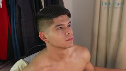 Snapshot of capizzi_ chatting on December 8, 4:39 pm David Capizzi online show from December 8, 4:39 pm