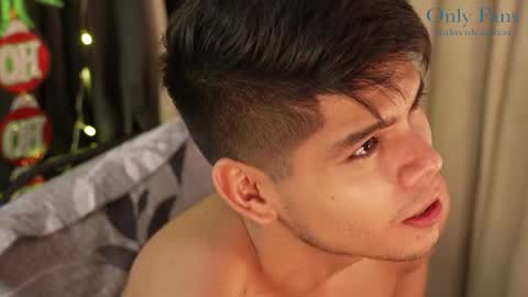 Snapshot of capizzi_ chatting on December 12, 9:19 am David Capizzi online show from December 12, 9:19 am