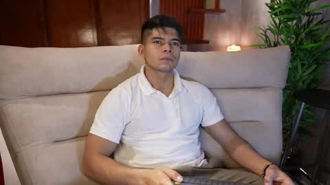 Snapshot of capizzi_ chatting on October 20, 6:25 am David Capizzi online show from October 20, 6:25 am