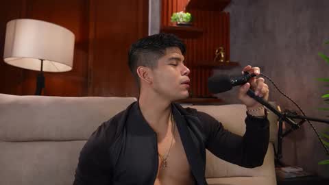 Snapshot of capizzi_ chatting on January 14, 2:01 pm David Capizzi online show from January 14, 2:01 pm