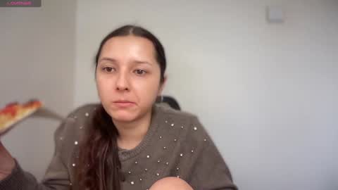 Emma online show from February 6, 11:21 am