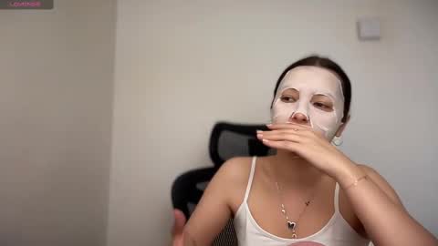 Emma online show from February 12, 8:59 am