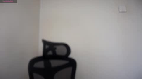 Emma online show from February 17, 2:48 pm