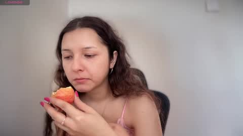 Emma online show from February 25, 12:34 pm