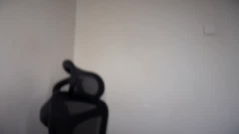 Emma online show from December 3, 6:43 am