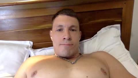 Snapshot of capt_oliver chatting on December 16, 8:58 pm follow my twitter  online show from December 16, 8:58 pm