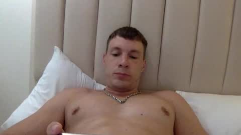 Snapshot of capt_oliver chatting on December 26, 7:49 pm follow my twitter  online show from December 26, 7:49 pm