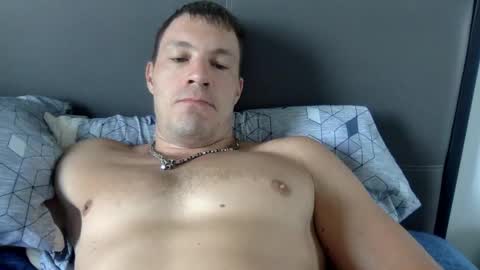 Snapshot of capt_oliver chatting on March 7, 5:08 am follow my twitter  online show from March 7, 5:08 am