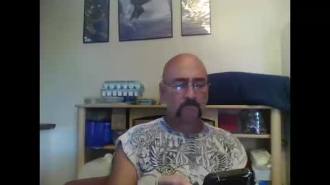 Snapshot of captaineros chatting on October 15, 5:46 pm Captain Eros online show from October 15, 5:46 pm