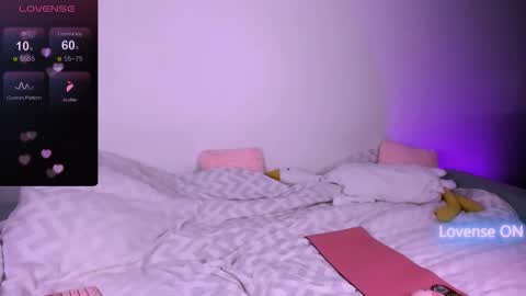 CaraDelfie online show from December 15, 12:48 am