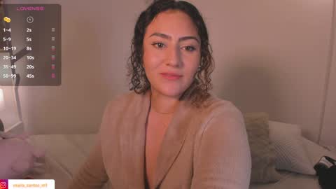 Snapshot of caramel__ chatting on December 21, 1:58 am Mara online show from December 21, 1:58 am