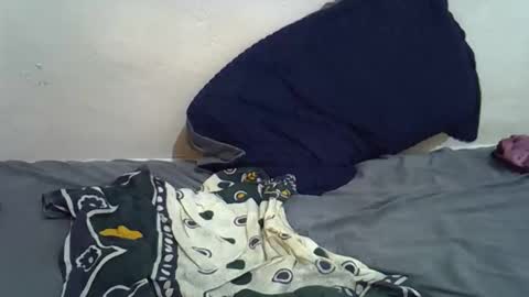 caramel_flames online show from December 3, 6:21 am