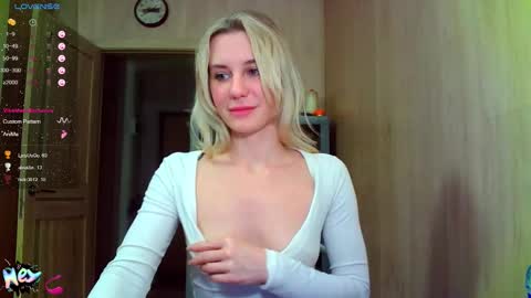 Snapshot of caramel_pie_ chatting on December 21, 9:00 pm caramel online show from December 21, 9:00 pm