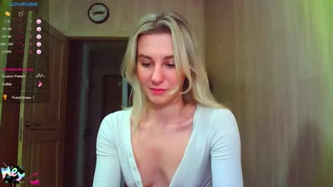 Snapshot of caramel_pie_ chatting on January 15, 9:40 pm caramel online show from January 15, 9:40 pm