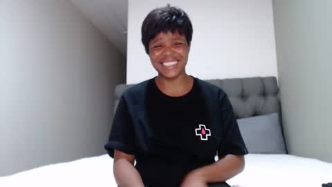 Snapshot of caramelbbe chatting on March 4, 4:30 pm fifi online show from March 4, 4:30 pm