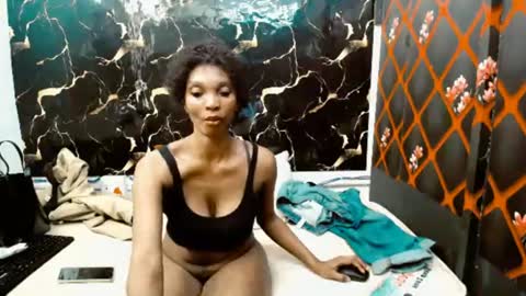 caramelminxx_ online show from June 27, 7:46 am