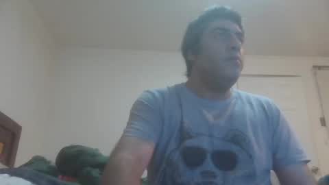 Snapshot of caravibugue chatting on October 15, 1:17 am caravibugue online show from October 15, 1:17 am