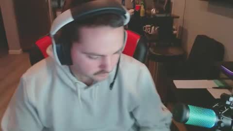 Snapshot of cardi_beans chatting on January 11, 11:13 pm cardi_beans online show from January 11, 11:13 pm