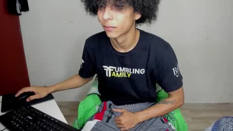 Carlos and Cristian  online show from November 16, 5:13 am