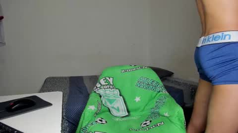 Carlos and Cristian  online show from February 5, 11:53 pm