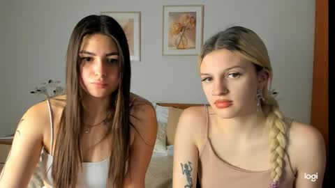 caressyourself online show from January 13, 2:32 pm